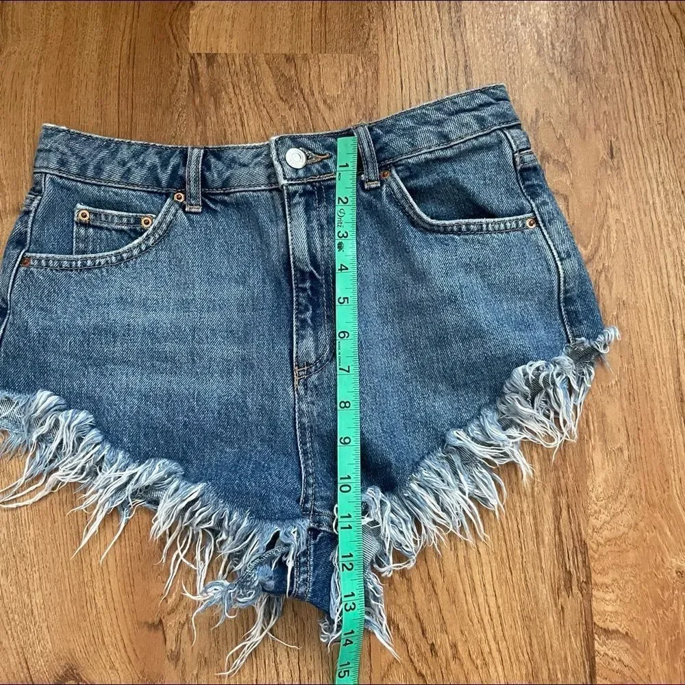 Topshop moto‎ kiri denim distressed shorts sz 6